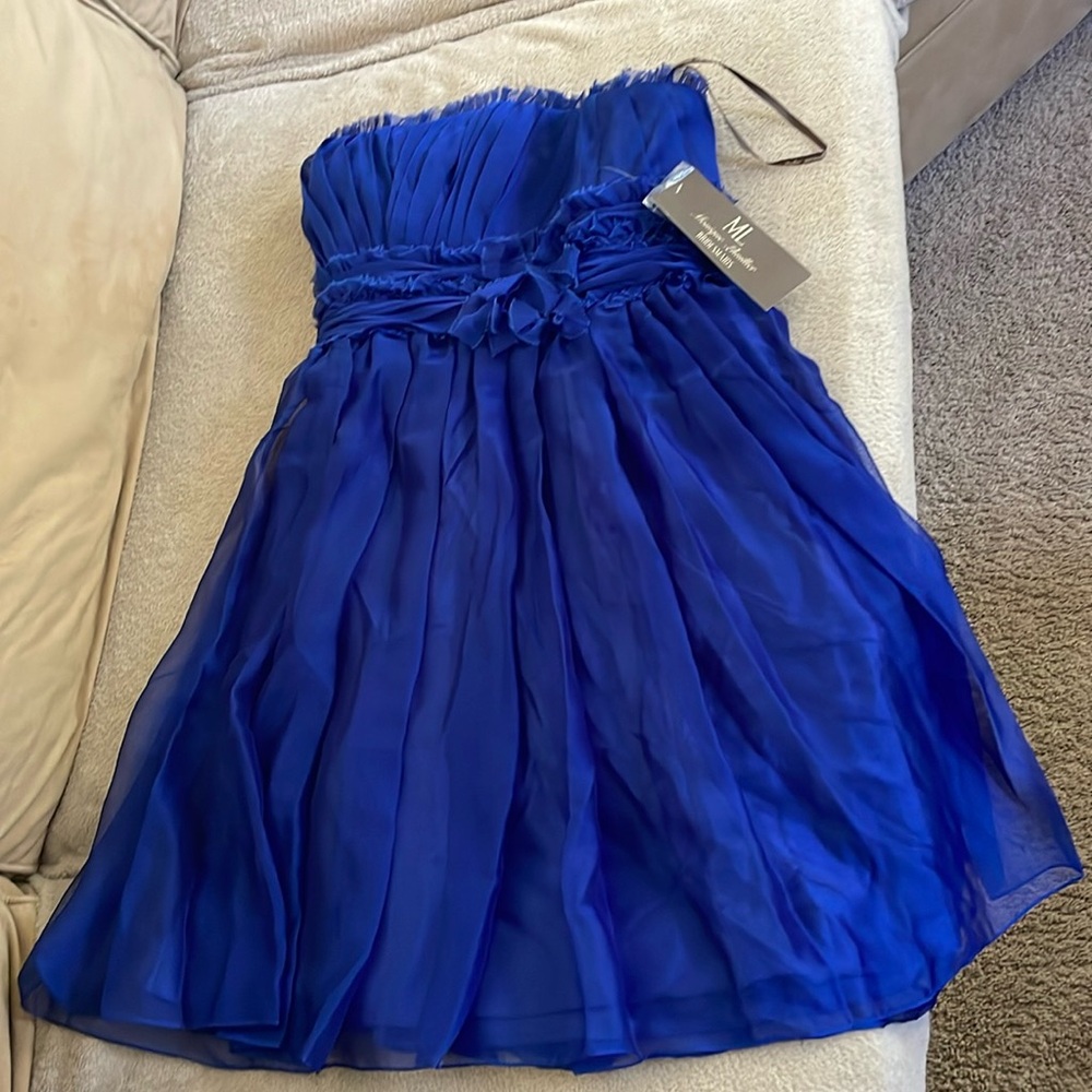 Monique Lhuillier Bridesmaids Dress. New with Tags. Size 6.